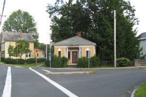 File:Library, Haydenville MA.jpg